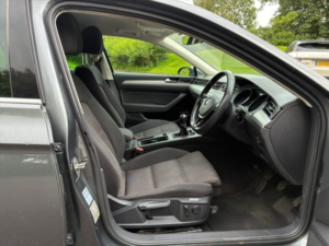2015 Volkswagen Passat 2.0 Tdi Bluemotion Tech Se Business Saloon 4dr Diesel Manual Euro 6 (s/s) (150 Ps) in Grey — image 4