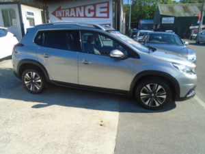 2017 Peugeot 2008 1.6 Bluehdi Allure SUV 5dr Diesel Manual Euro 6 (s/s) (100 Ps) in Grey — image 2