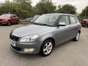2013 Skoda Fabia 1.2 Tdi Greenline Ii in Grey — image 3