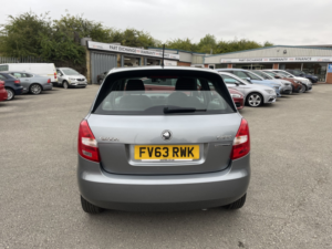 2013 Skoda Fabia 1.2 Tdi Greenline Ii in Grey — image 6