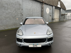 2015 Porsche Cayenne 3.0 Td V6 in Silver — image 2