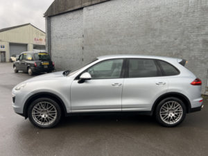 2015 Porsche Cayenne 3.0 Td V6 in Silver — image 5