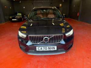 2020 Volvo Xc40 2.0 B4 Mhev Inscription Auto Euro 6 (s/s) 5dr in Black — image 2