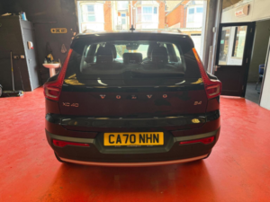 2020 Volvo Xc40 2.0 B4 Mhev Inscription Auto Euro 6 (s/s) 5dr in Black — image 6