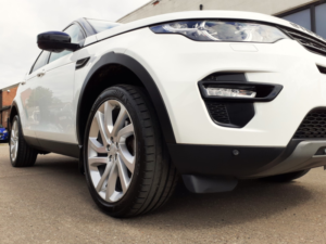 2015 Land Rover Discovery Sport 2.2 Sd4 Se Tech in White — image 3