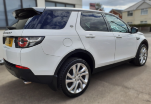 2015 Land Rover Discovery Sport 2.2 Sd4 Se Tech in White — image 5