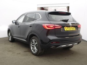 2023 MG MG Hs 1.5 T-Gdi Exclusive Dct Euro 6 (s/s) 5dr in Black — image 5