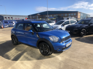 2012 MINI Countryman 2.0 Cooper Sd Countryman in Blue — image 2