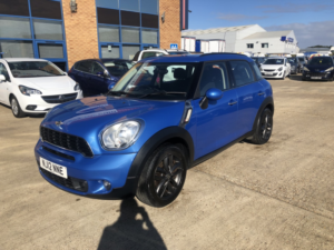 2012 MINI Countryman 2.0 Cooper Sd Countryman in Blue — image 4