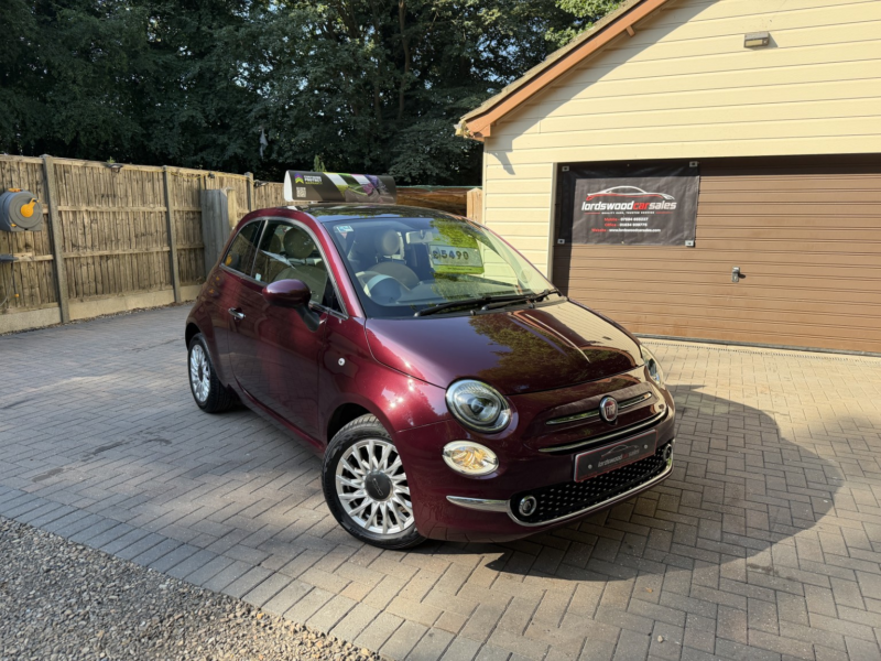 2018 Fiat 500 1.2 500 My17 1.2 69hp Lounge in Red — image 1