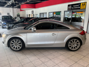 2006 Audi Tt 3.2 Tfsi V6 in Silver — image 5