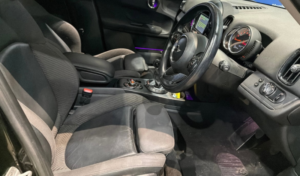 2017 MINI Countryman 2.0 Cooper D SUV 5dr Diesel Manual Euro 6 (s/s) (150 Ps) in Black — image 4