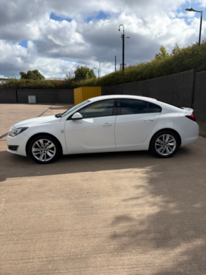 2015 Vauxhall Insignia 1.6 Cdti Ecoflex Sri Hatchback 5dr Diesel Manual Euro 6 (s/s) (136 Ps) in White — image 2
