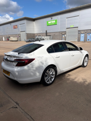 2015 Vauxhall Insignia 1.6 Cdti Ecoflex Sri Hatchback 5dr Diesel Manual Euro 6 (s/s) (136 Ps) in White — image 5