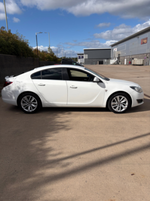 2015 Vauxhall Insignia 1.6 Cdti Ecoflex Sri Hatchback 5dr Diesel Manual Euro 6 (s/s) (136 Ps) in White — image 6