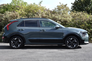 2023 Kia Niro 64.8kwh 3 SUV 5dr Electric Auto (201 Bhp) in Green — image 2