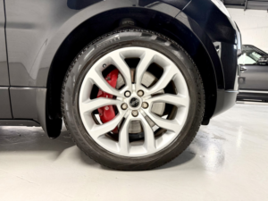 2014 Land Rover Range Rover Sport 3.0 Sd V6 Autobiography Dynamic 7 SEAT in Black — image 5