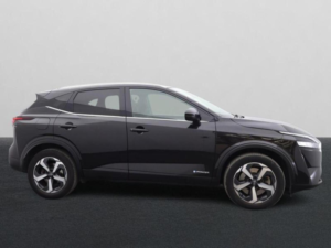 2023 Nissan Qashqai 1.5 H E-Power N-Connecta Auto Euro 6 (s/s) 5dr in Black — image 3