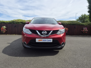 2014 Nissan Qashqai 1.2 Dig-T Acenta Premium in Red — image 4