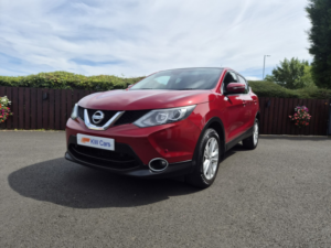 2014 Nissan Qashqai 1.2 Dig-T Acenta Premium in Red — image 6