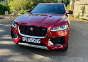 2017 Jaguar F-Pace 3.0 D300 V6 S Auto AWD Euro 6 (s/s) 5dr in Red — image 2
