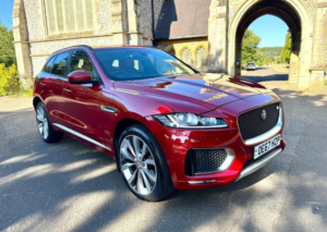 2017 Jaguar F-Pace 3.0 D300 V6 S Auto AWD Euro 6 (s/s) 5dr in Red — image 6