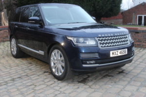 2017 Land Rover Range Rover 3.0 Td V6 Autobiography Auto 4WD Euro 6 (s/s) 5dr in Blue — image 2