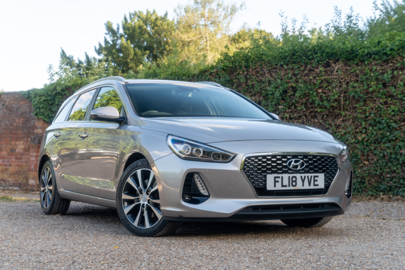 2018 Hyundai I30 1.4 T-Gdi Premium Tourer 5dr Petrol Dct Euro 6 (s/s) (140 Ps) in White — image 1