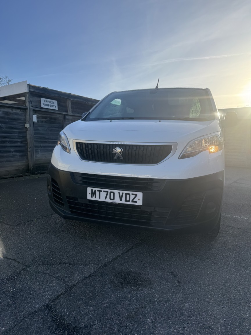 2020 Peugeot Expert 1.5 Bluehdi 1000 Professional in White — image 1