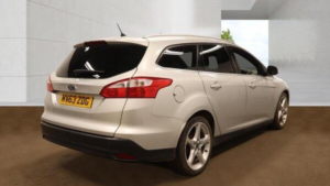 2013 Ford Focus 1.6 Tdci Titanium Navigator Euro 5 (s/s) 5dr in Silver — image 4