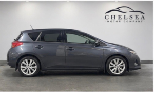 2014 Toyota Auris 1.6 V-Matic Icon Plus Multidrive S Euro 5 5dr in Blue — image 5