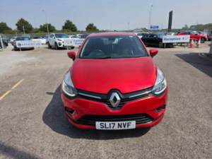 2017 Renault Clio 1.5 Dci Dynamique S Nav Euro 6 (s/s) 5dr in Red — image 2