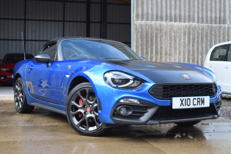 2018 Abarth 124 Spider 1.4 Abarth 124 Spider 1.4 Turbo Multiair 170hp Manual in Blue — image 1