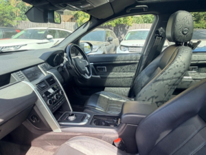 2016 Land Rover Discovery Sport Td4 Hse in Grey — image 2