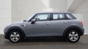 2019 MINI Hatch 1.5 Cooper Classic Euro 6 (s/s) 5dr in Grey — image 3