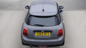 2019 MINI Hatch 1.5 Cooper Classic Euro 6 (s/s) 5dr in Grey — image 4