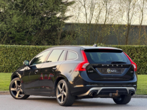 2016 Volvo V60 2.0 D3 R-Design Nav Euro 6 (s/s) 5dr in Black — image 5
