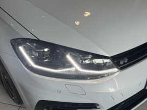 2017 Volkswagen Golf 2.0 Tsi Bluemotion Tech R in Silver — image 3