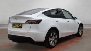 2022 Tesla Model Y (dual Motor) Long Range SUV 5dr Electric Auto 4wde (384 Bhp) in White — image 4
