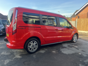 2021 Ford Grand Tourneo Connect 1.5 Tourneo Connect Titanium Grand Tourneo 1.5l Ecoblue 120ps Fwd 8 Speed Automatic in Red — image 4