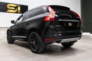 2016 Volvo Xc60 2.0 D4 Se Lux Nav Auto Euro 6 (s/s) 5dr in Black — image 4
