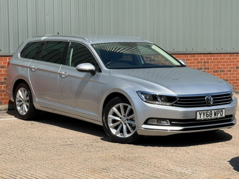 2019 Volkswagen Passat 2.0 Tdi Se Business Euro 6 (s/s) 5dr in Silver — image 1