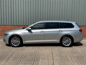 2019 Volkswagen Passat 2.0 Tdi Se Business Euro 6 (s/s) 5dr in Silver — image 2