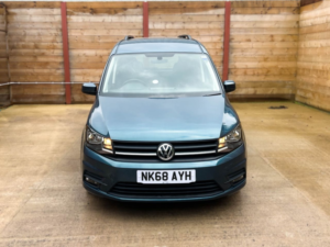 2019 Volkswagen Caddy Maxi Life 4 SEAT Auto Wheelchair Accessible Disabled Access Vehicle Wav in Green — image 5