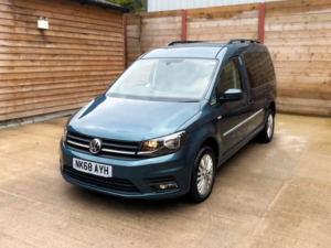 2019 Volkswagen Caddy Maxi Life 4 SEAT Auto Wheelchair Accessible Disabled Access Vehicle Wav in Green — image 6