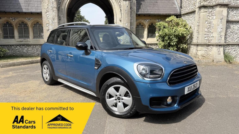 2018 MINI Countryman 1.5 Cooper Classic Steptronic Euro 6 (s/s) 5dr in Blue — image 1
