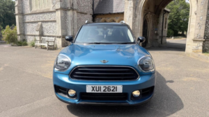 2018 MINI Countryman 1.5 Cooper Classic Steptronic Euro 6 (s/s) 5dr in Blue — image 2
