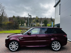 2015 Land Rover Range Rover Sport 3.0 Sd V6 Hse in Red — image 5