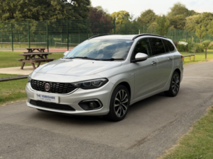 2017 Fiat Tipo 1.6 Tipo Station Wagon 1.6 Multijet 120hp Lounge in Grey — image 3
