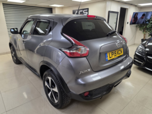 2019 Nissan Juke 1.6 Bose Personal Edition SUV 5dr Petrol Manual Euro 6 (112 Ps) in Grey — image 3